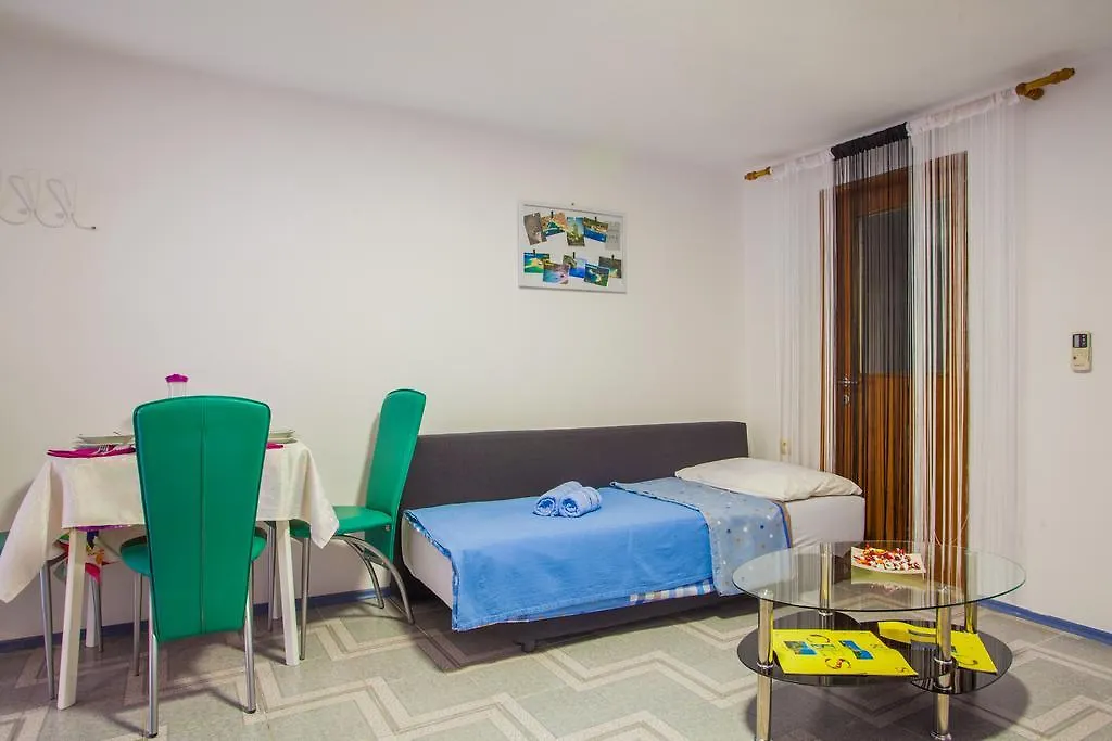 Apartment Lena Cres 0*,  Κροατία